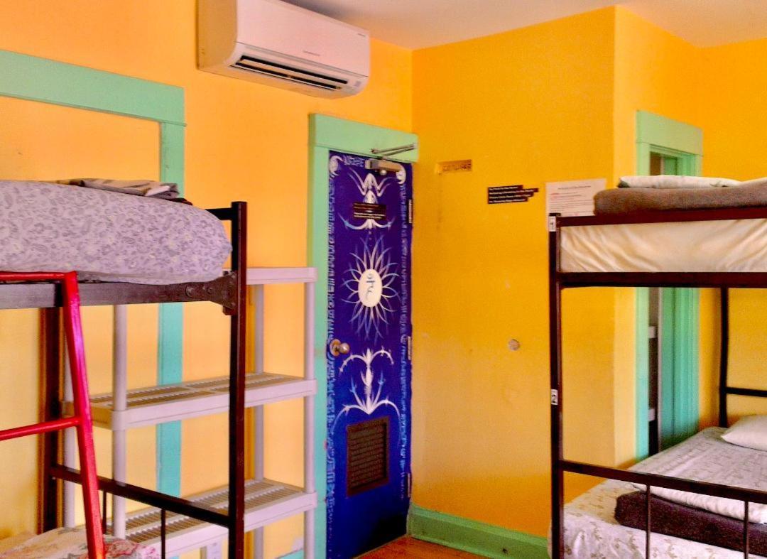 The Only Backpacker'S Inn (Adults Only) Toronto Dış mekan fotoğraf