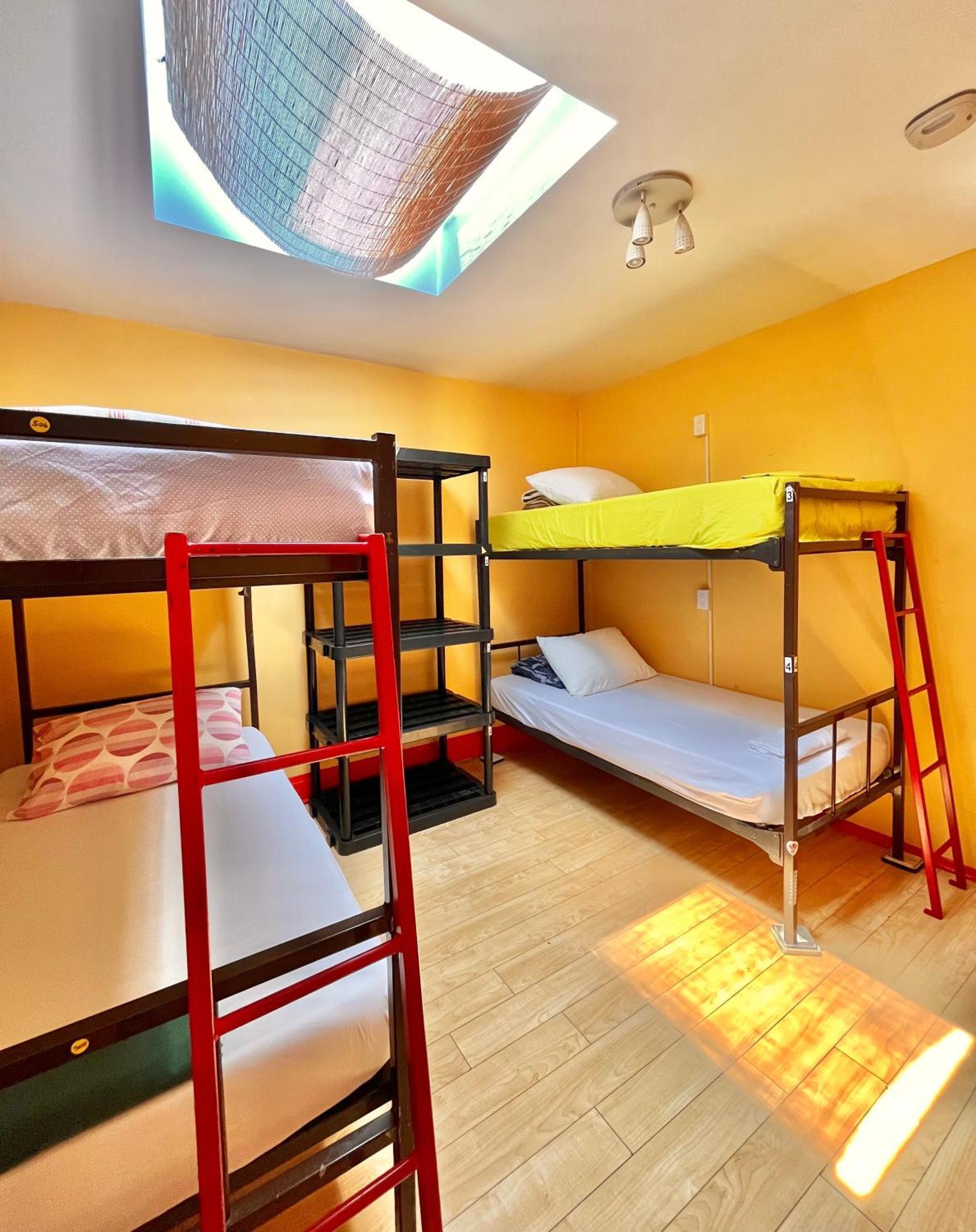 The Only Backpacker'S Inn (Adults Only) Toronto Dış mekan fotoğraf
